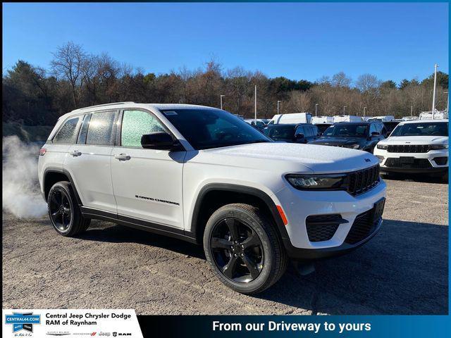 new 2025 Jeep Grand Cherokee car, priced at $47,580