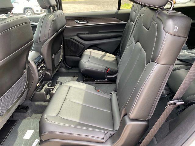 new 2025 Jeep Grand Cherokee L car, priced at $47,692