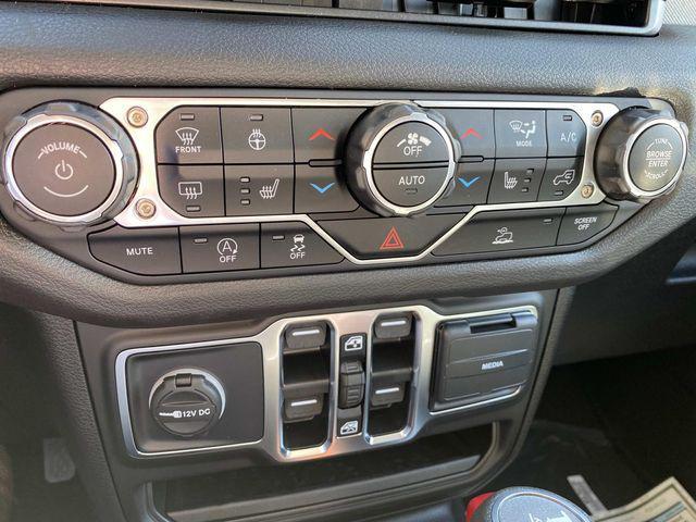 new 2025 Jeep Wrangler car, priced at $47,840