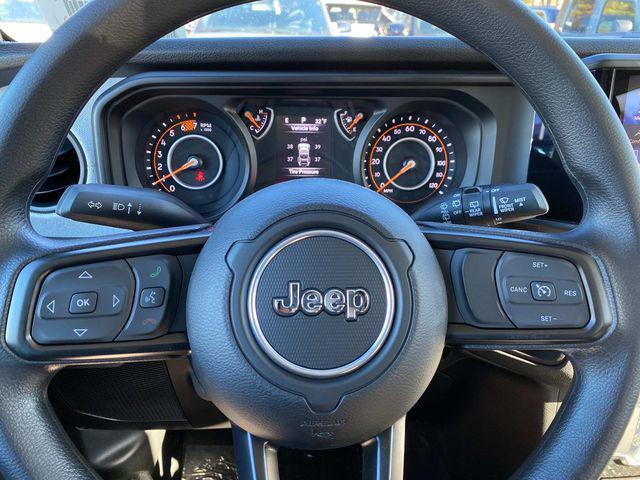 new 2025 Jeep Wrangler car, priced at $39,050