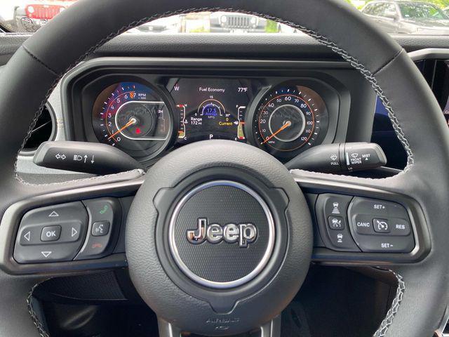 new 2025 Jeep Gladiator car, priced at $47,523