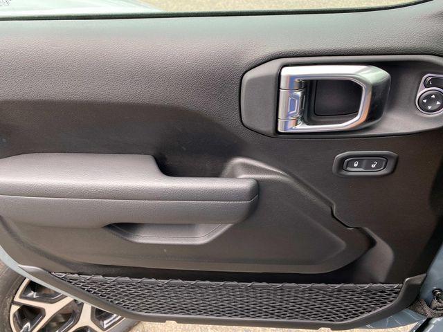 new 2025 Jeep Gladiator car, priced at $47,523