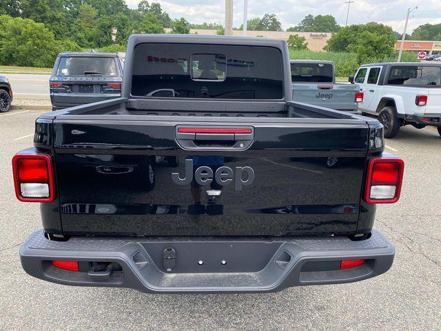 new 2025 Jeep Gladiator car, priced at $46,655