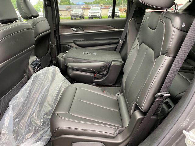 new 2025 Jeep Grand Cherokee L car, priced at $48,287