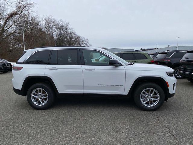 new 2025 Jeep Grand Cherokee car, priced at $43,375