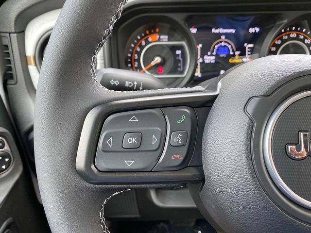 new 2025 Jeep Wrangler car, priced at $46,291