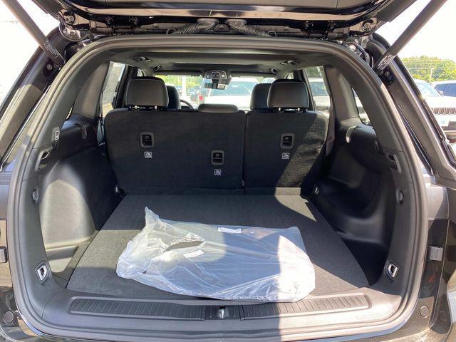 new 2025 Jeep Grand Cherokee car, priced at $46,125