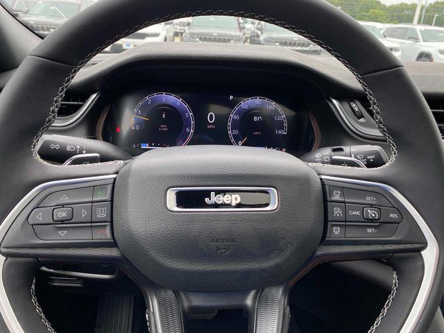 new 2025 Jeep Grand Cherokee car, priced at $45,530