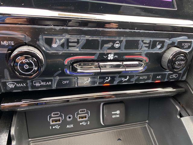 new 2025 Jeep Grand Cherokee car, priced at $45,530