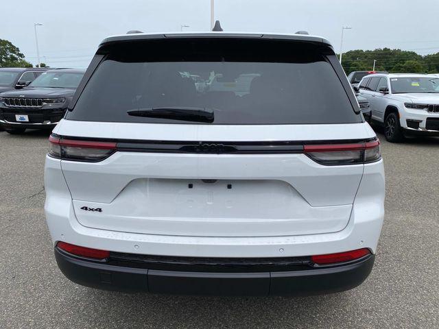 new 2025 Jeep Grand Cherokee car, priced at $45,530