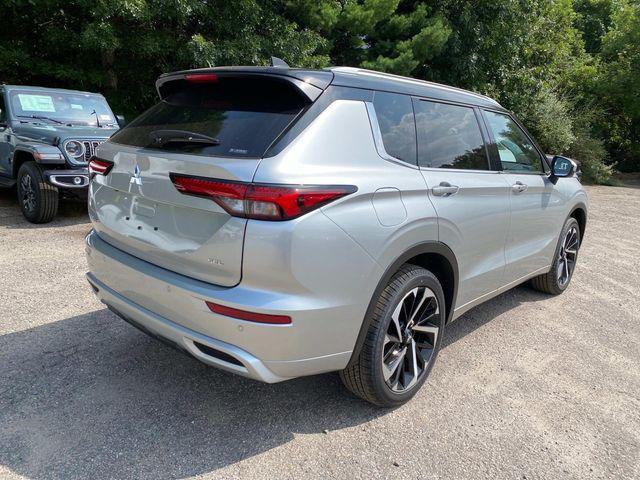 new 2024 Mitsubishi Outlander car, priced at $40,610