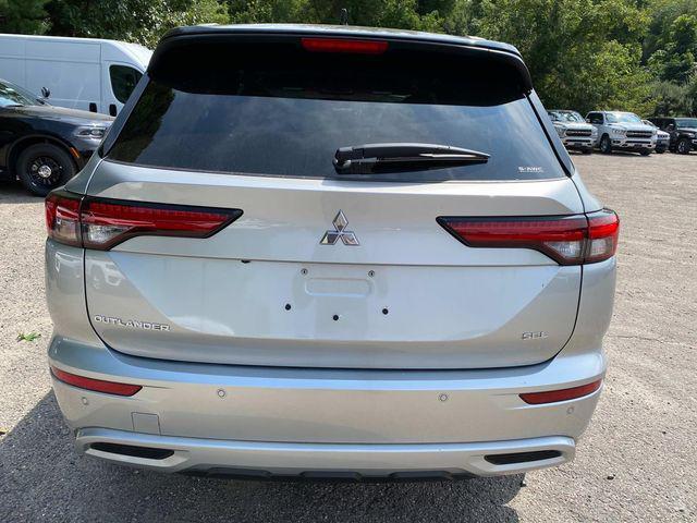 new 2024 Mitsubishi Outlander car, priced at $40,610