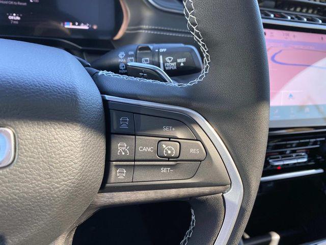 new 2025 Jeep Grand Cherokee car, priced at $47,196