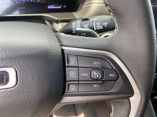 used 2023 Jeep Grand Cherokee car, priced at $33,977