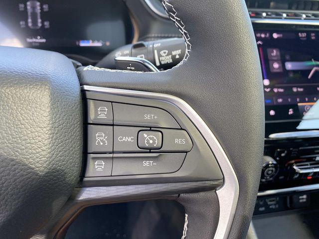 new 2025 Jeep Grand Cherokee car, priced at $46,730