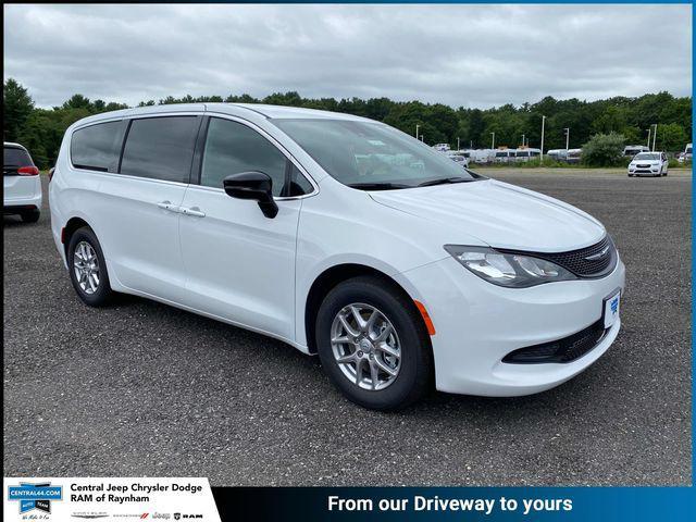 new 2025 Chrysler Voyager car, priced at $40,113