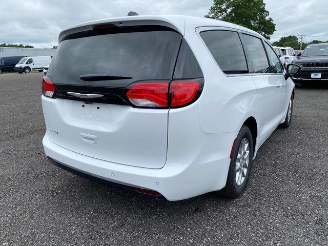 new 2025 Chrysler Voyager car, priced at $40,113