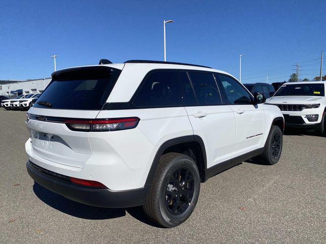 new 2025 Jeep Grand Cherokee car, priced at $46,135
