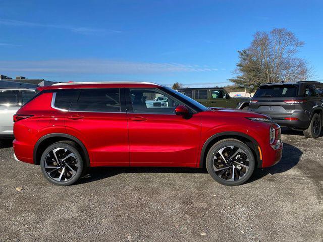 new 2024 Mitsubishi Outlander car, priced at $38,335