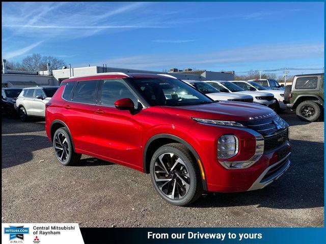 new 2024 Mitsubishi Outlander car, priced at $38,335