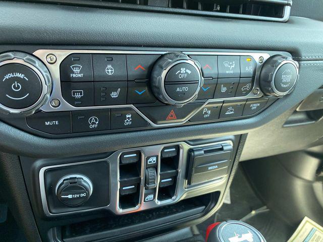 new 2025 Jeep Wrangler car, priced at $54,045