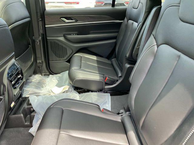 new 2025 Jeep Grand Cherokee L car, priced at $48,287
