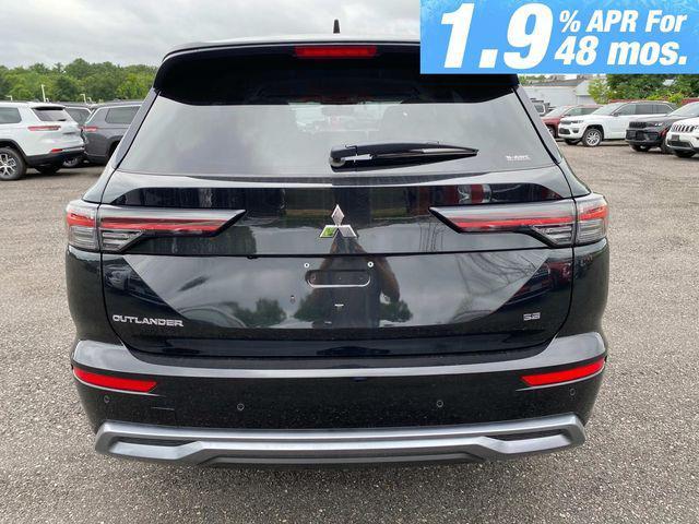 new 2025 Mitsubishi Outlander car, priced at $38,230