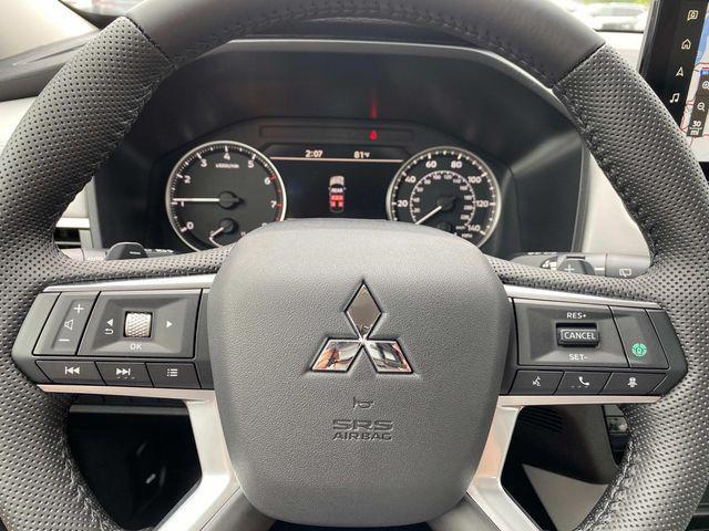 new 2025 Mitsubishi Outlander car, priced at $38,230