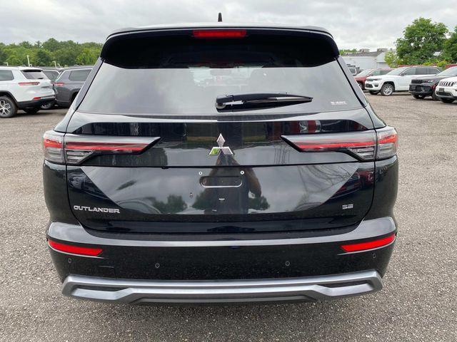 new 2025 Mitsubishi Outlander car, priced at $38,230