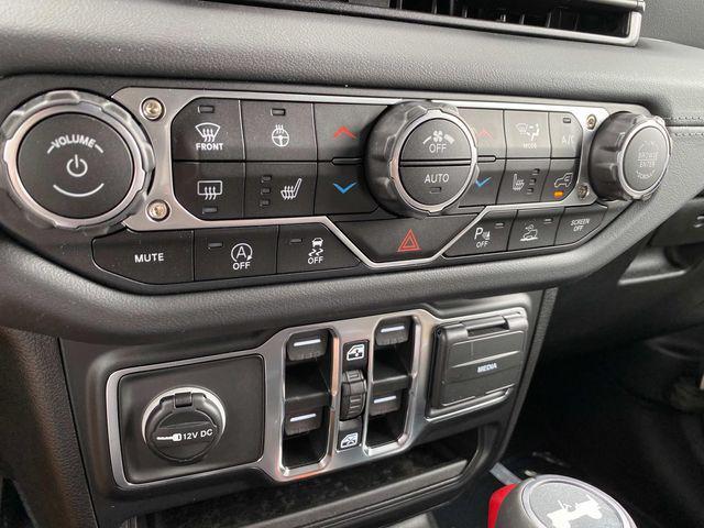 new 2025 Jeep Wrangler car, priced at $53,450