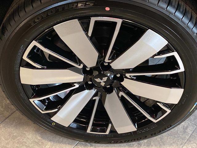 new 2025 Mitsubishi Outlander car, priced at $45,930