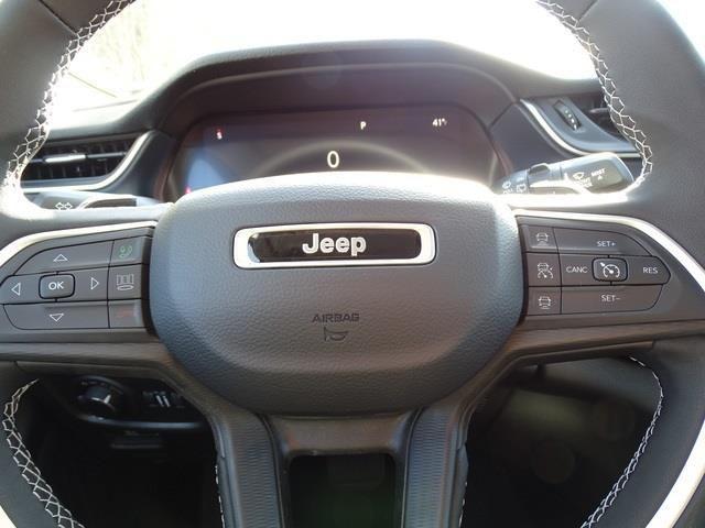 new 2024 Jeep Grand Cherokee car, priced at $37,770