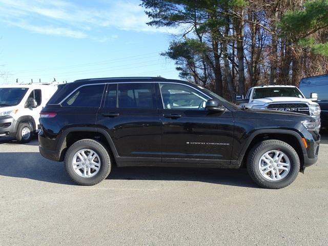 new 2024 Jeep Grand Cherokee car, priced at $37,770