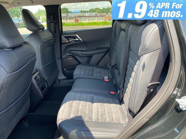 new 2025 Mitsubishi Outlander car, priced at $41,430