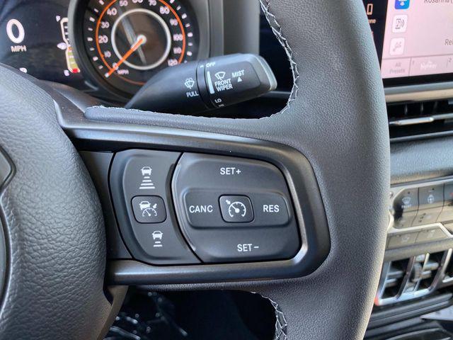 new 2025 Jeep Gladiator car, priced at $47,555