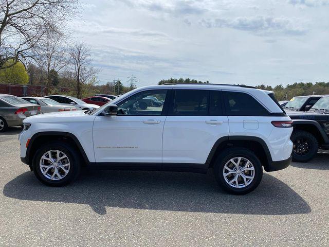 used 2022 Jeep Grand Cherokee car, priced at $35,995