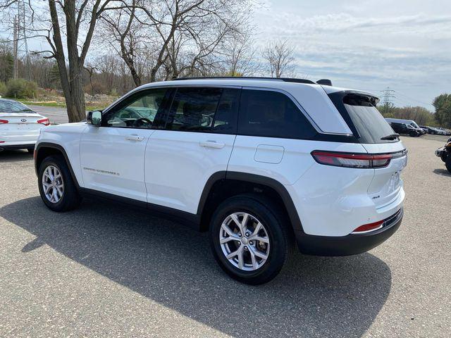 used 2022 Jeep Grand Cherokee car, priced at $35,995