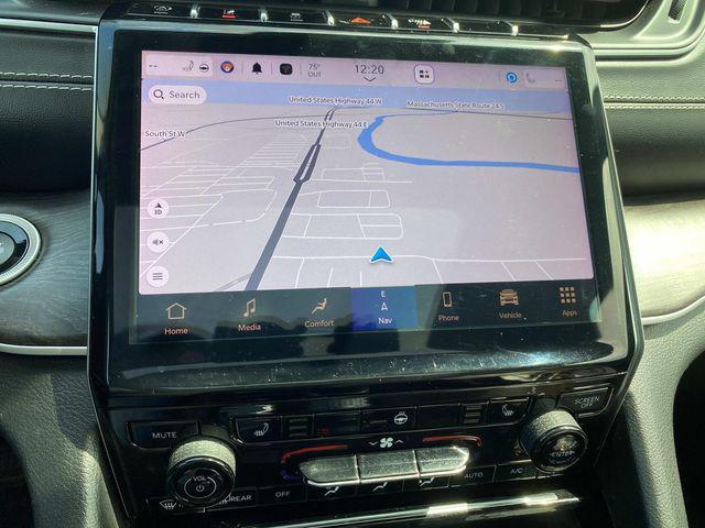 used 2022 Jeep Grand Cherokee car, priced at $35,995