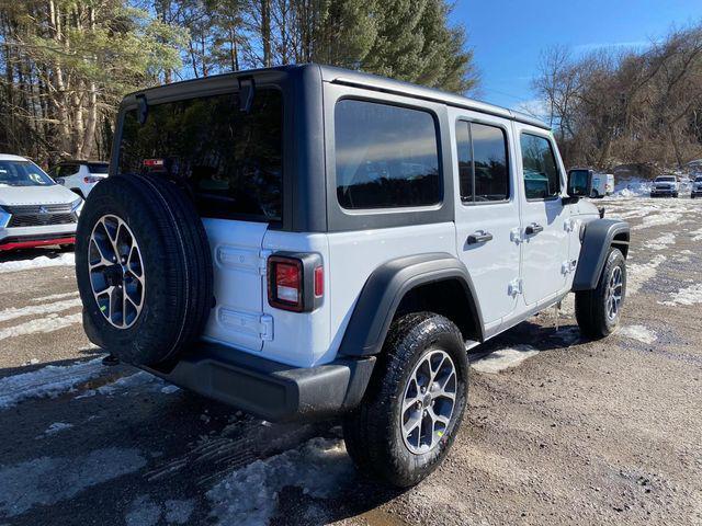 new 2025 Jeep Wrangler car, priced at $46,704