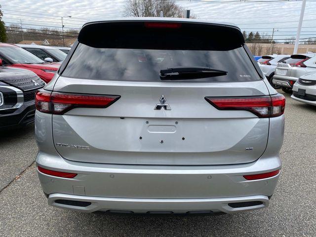 new 2024 Mitsubishi Outlander car, priced at $34,318