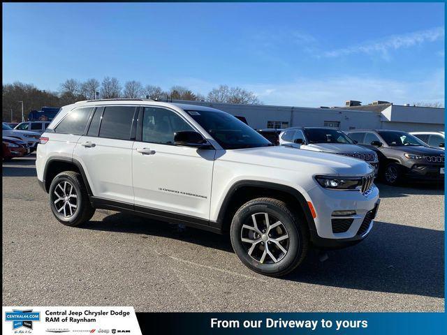 new 2025 Jeep Grand Cherokee car, priced at $49,215