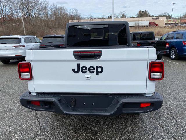 new 2025 Jeep Gladiator car, priced at $48,210