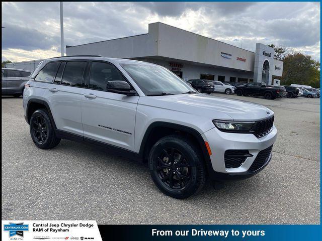 used 2024 Jeep Grand Cherokee car, priced at $33,881