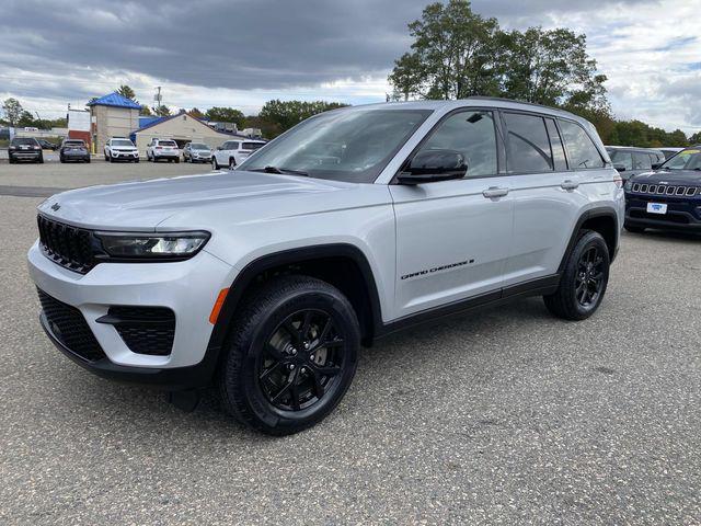 used 2024 Jeep Grand Cherokee car, priced at $33,881