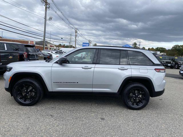 used 2024 Jeep Grand Cherokee car, priced at $33,881