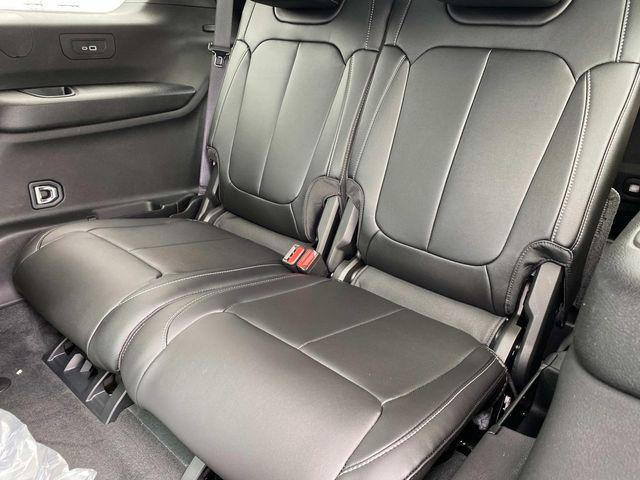 new 2025 Jeep Grand Cherokee L car, priced at $47,692