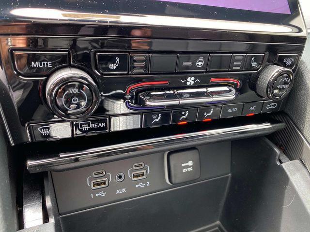 new 2025 Jeep Grand Cherokee L car, priced at $47,692
