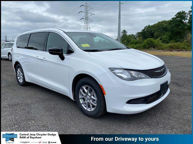 new 2025 Chrysler Voyager car, priced at $40,113