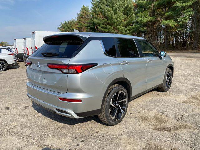 new 2024 Mitsubishi Outlander car, priced at $34,578