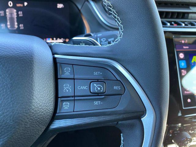 new 2025 Jeep Grand Cherokee car, priced at $42,625